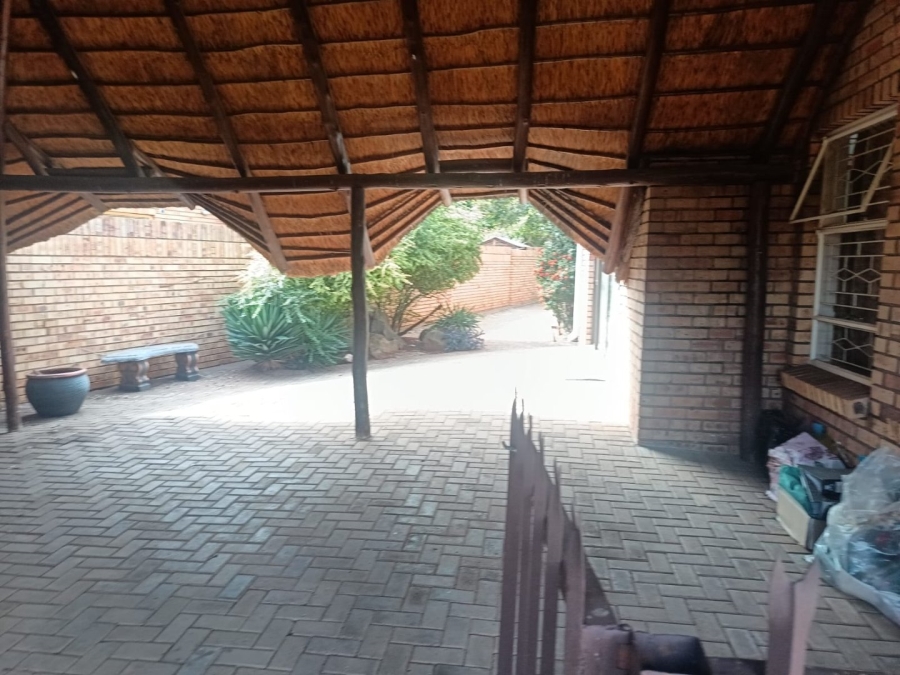 3 Bedroom Property for Sale in Royldene Northern Cape